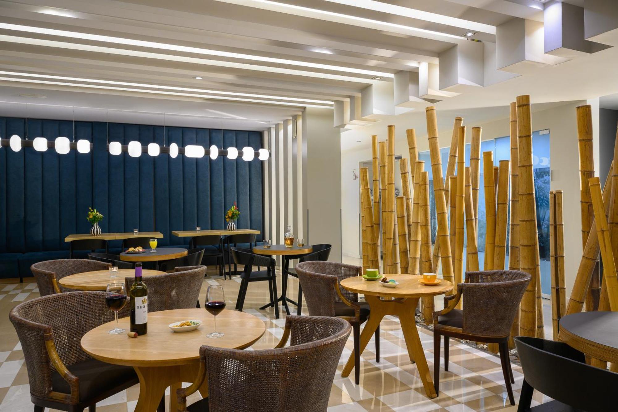 Sadot Hotel Ben Gurion Airport - An Atlas Boutique Hotel Beer Yaakov Eksteriør bilde